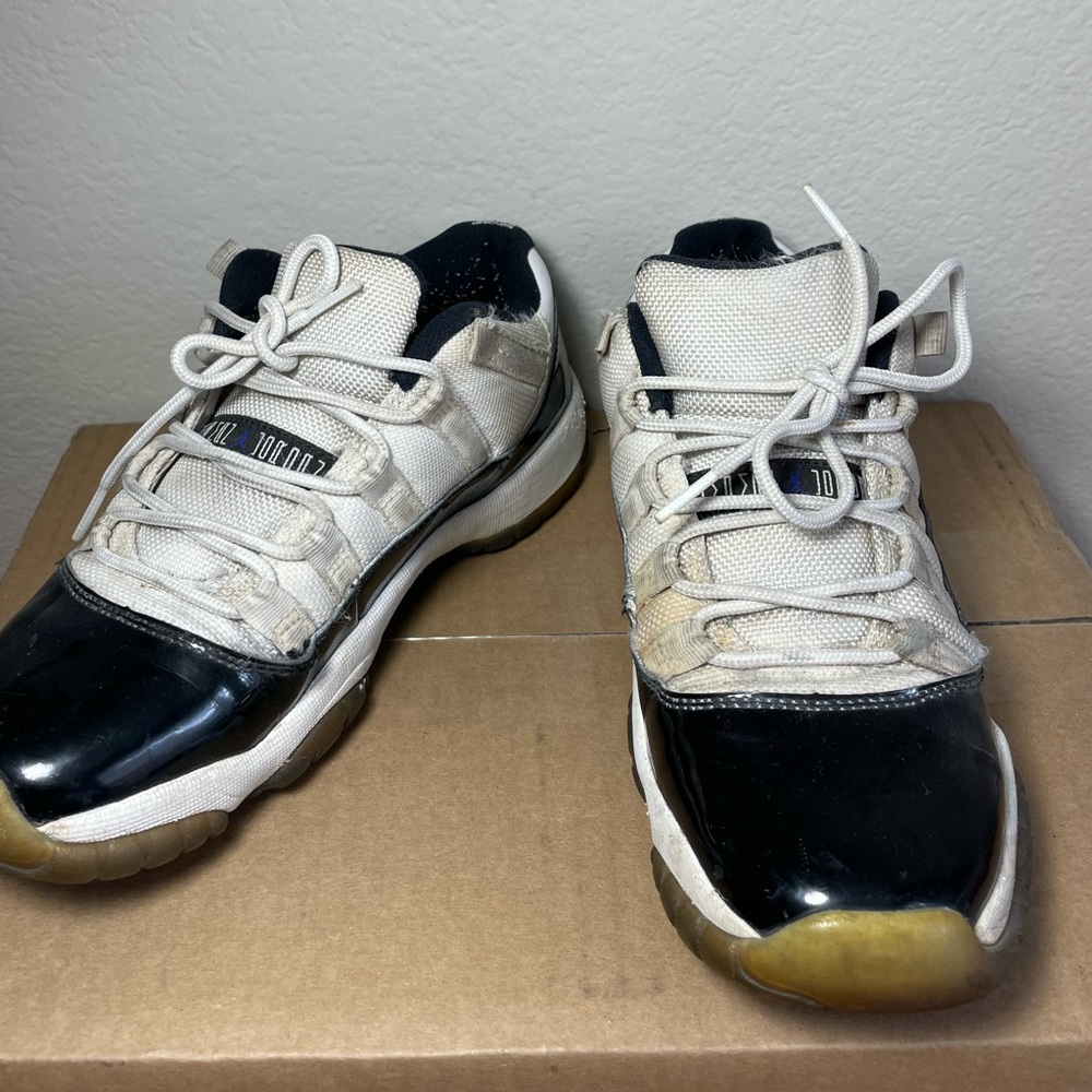 Jordan 11 concord low 235cm